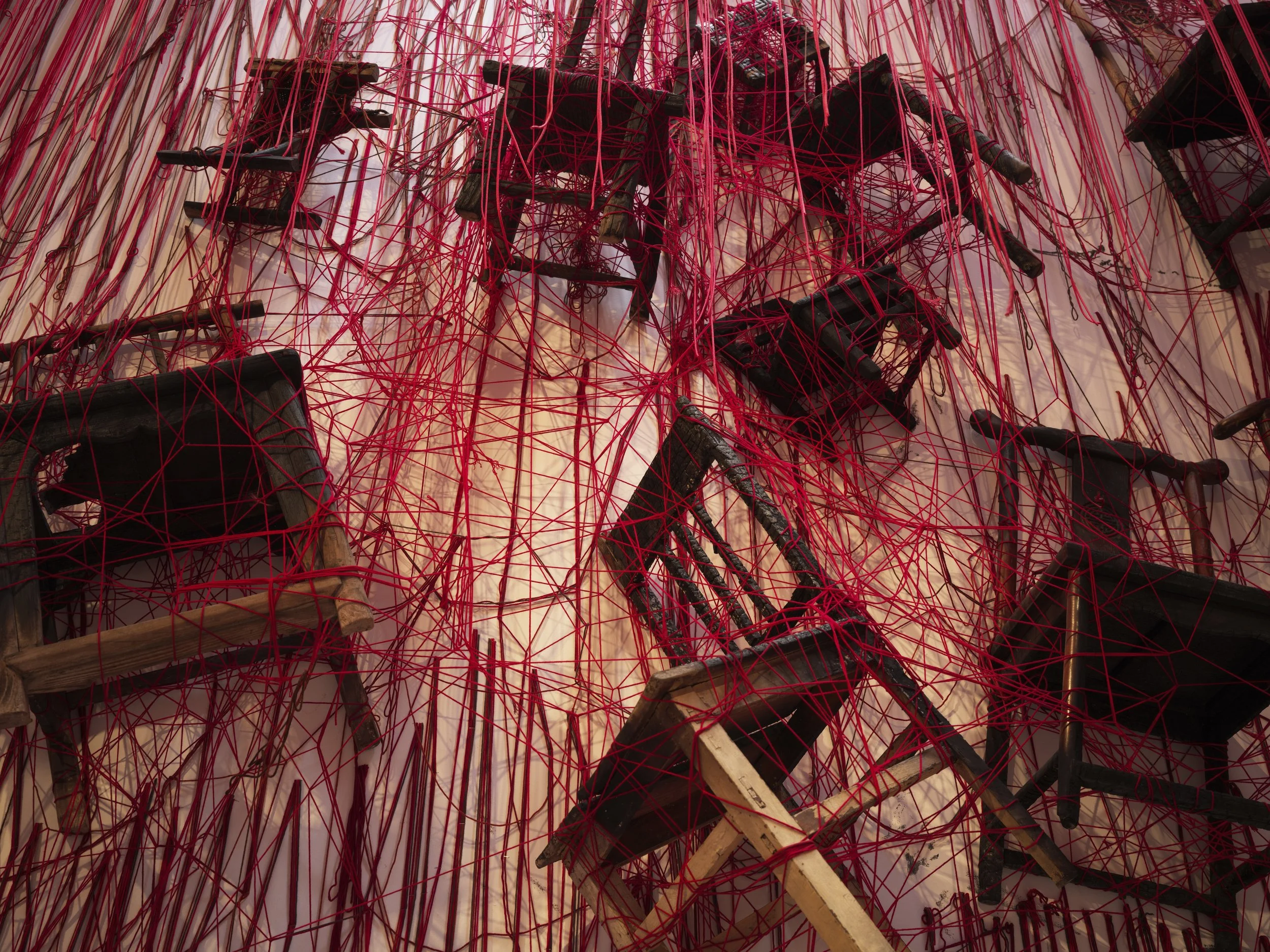 CHIHARU SHIOTA–塩田千春